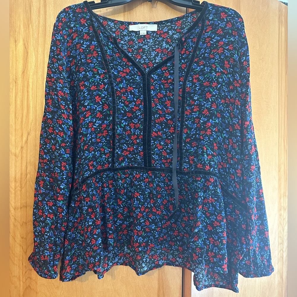 Floral LOFT Blouse